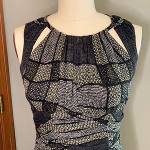 Burberry Fully lined dress size 10 Sleeveless 100% silk outer fully lined